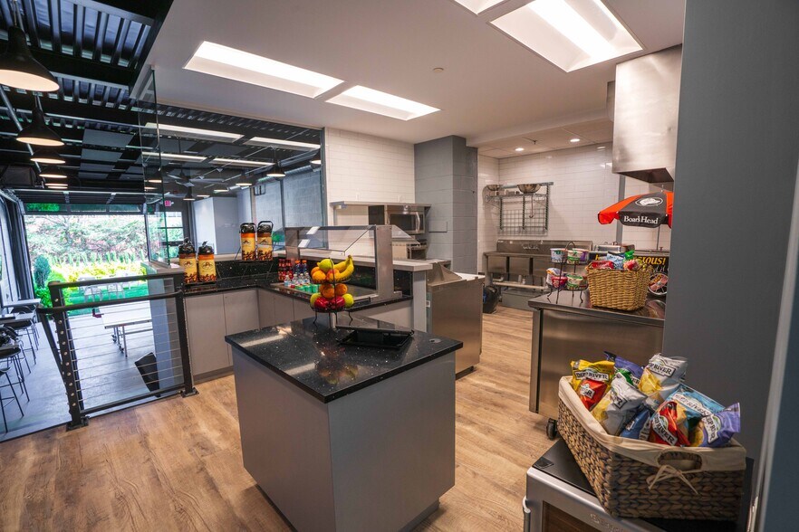 More Photos Of 23 Vreeland Rd, Florham Park Coworking Space