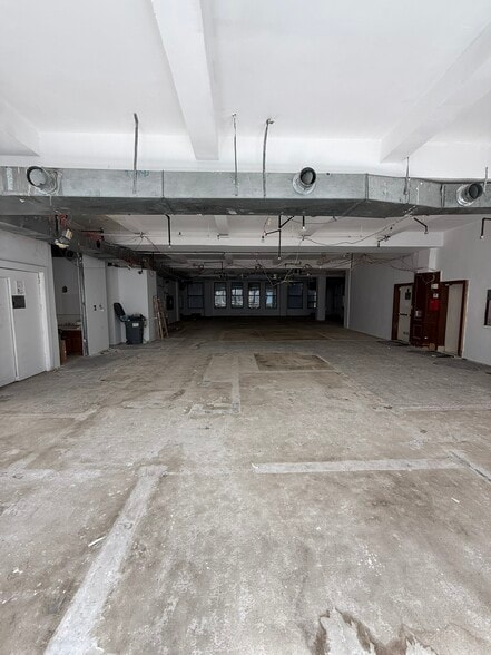 More Photos Of 57 W 38th St, New York Office For Lease