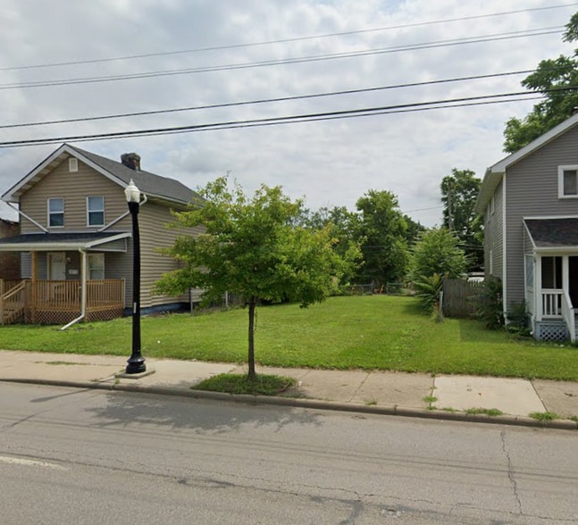 Primary Photo Of 2126 Cleveland Ave, Columbus Land For Sale