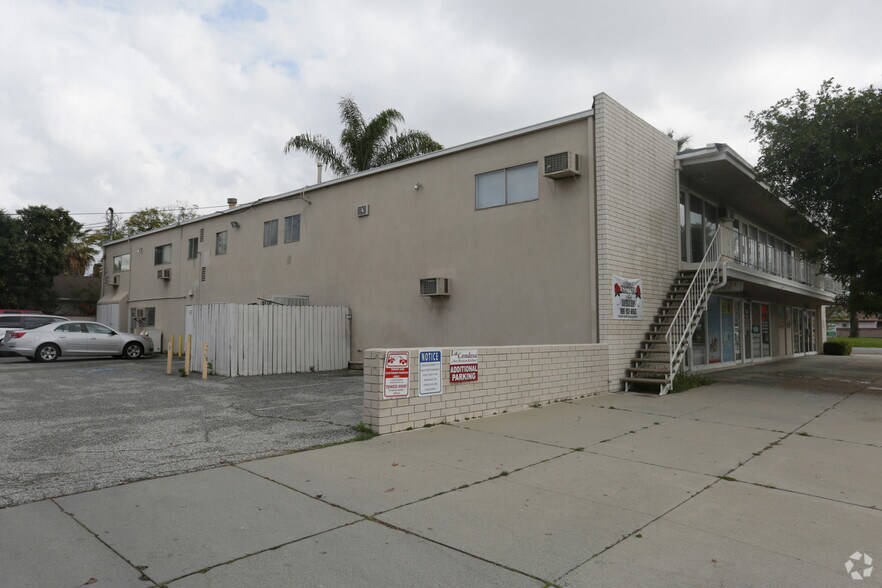 More Photos Of 801-839 N La Cadena Dr, Colton Office Residential For Lease