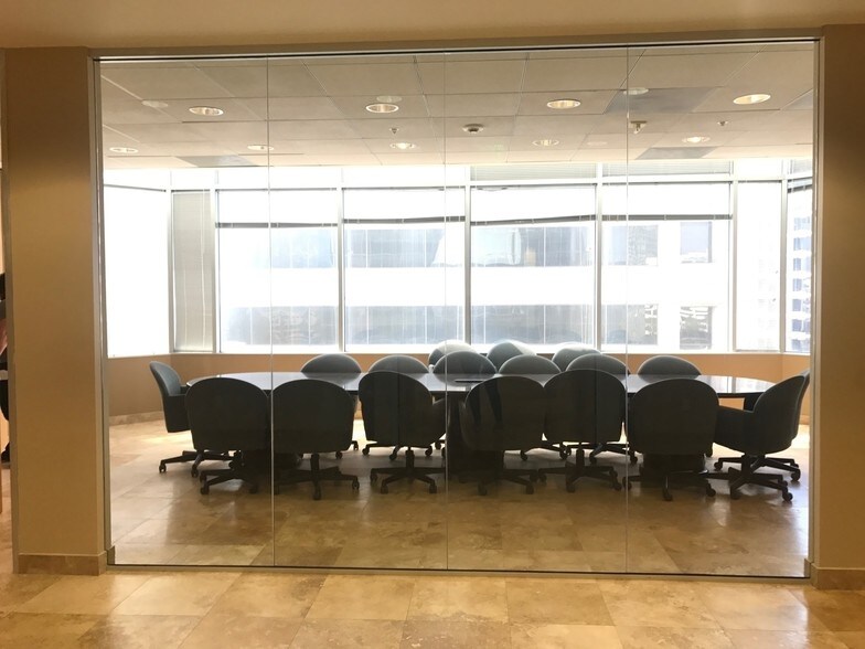 More Photos Of 600 N Brand Blvd, Glendale Medical For Lease