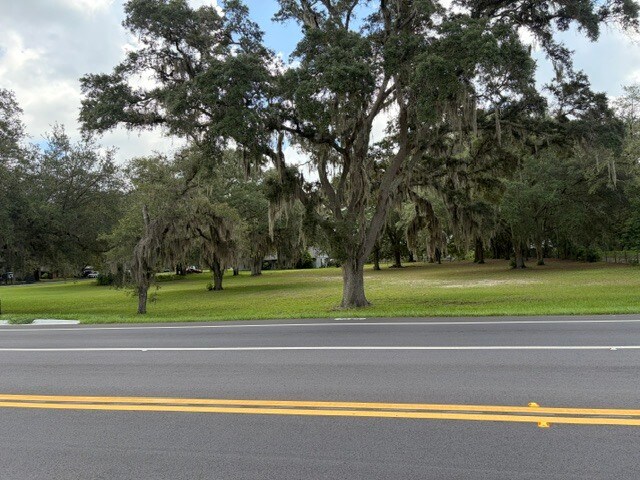 More Photos Of 33322 County Road 437, Sorrento Specialty For Sale