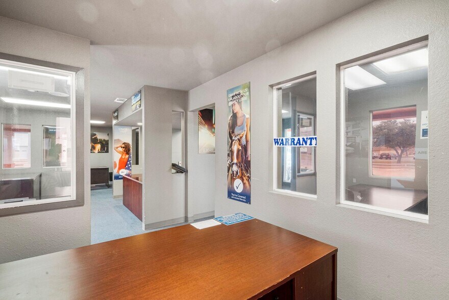 More Photos Of 240 Exchange St, Burleson Auto Dealership For Sale