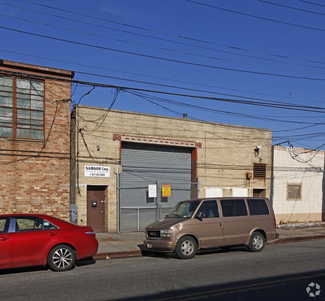 Primary Photo Of 427 Stanley Ave, Brooklyn Warehouse For Lease