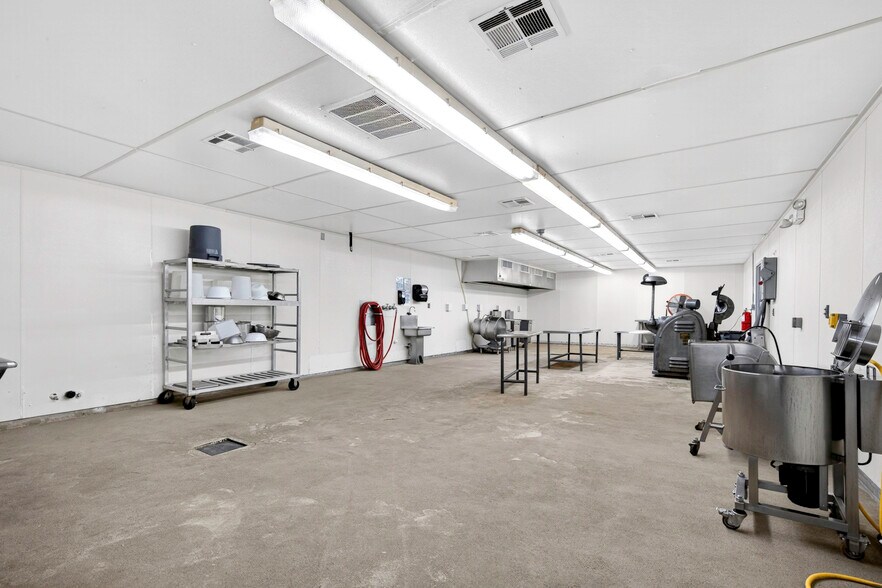 More Photos Of 1820 N Council Rd, Blanchard Food Processing For Sale