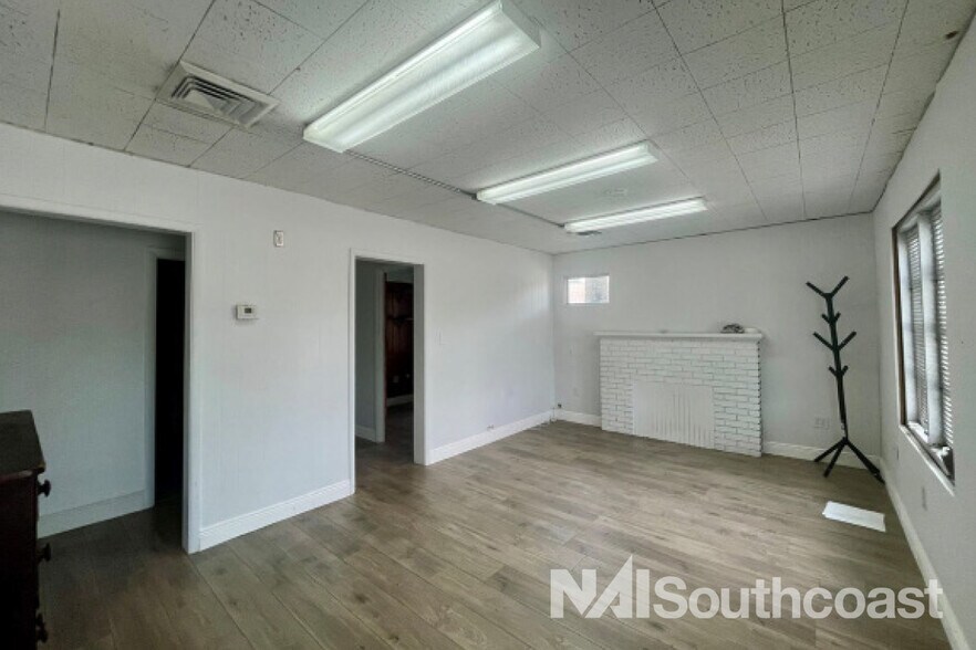 More Photos Of 907 Angle Rd, Fort Pierce Warehouse For Lease