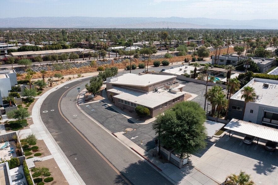 More Photos Of 605 S Riverside Dr, Palm Springs Religious Facility For Sale