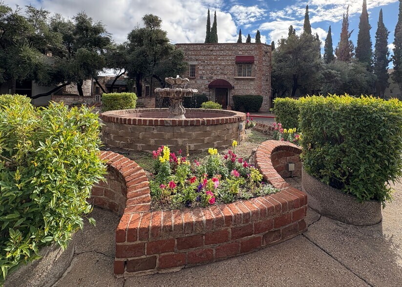 More Photos Of 6300 E El Dorado Cir, Tucson Office For Lease