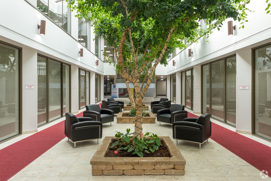 More Photos Of 835 Mason St, Dearborn Office For Lease