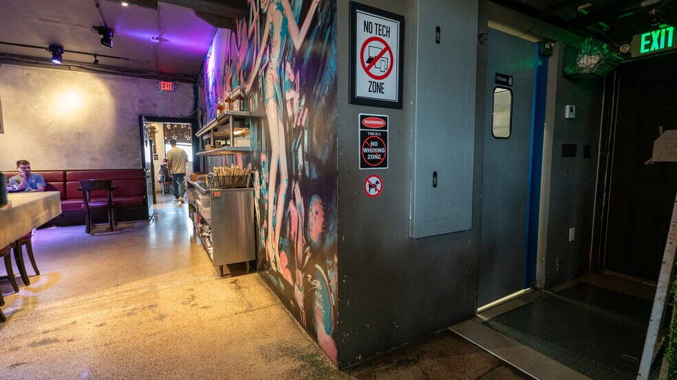 More Photos Of 201-205 NE 31st St, Oakland Park Restaurant For Lease