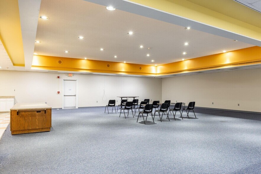 More Photos Of 240 Edwards St, Cleveland Office For Sale