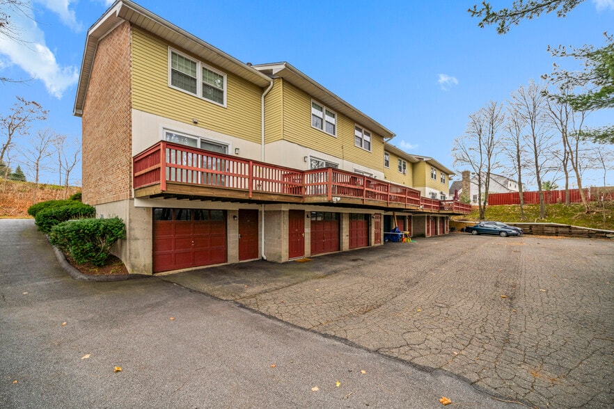 More Photos Of 161-175 Kinney St, Torrington Apartments For Sale