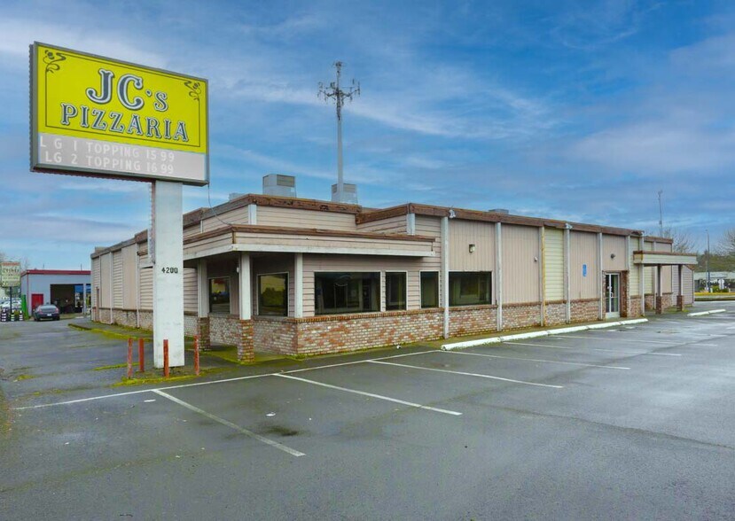 Primary Photo Of 4200 River Rd N, Salem Restaurant For Sale