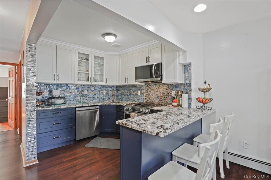 More Photos Of 6536 Metropolitan Ave, Middle Village Apartments For Sale