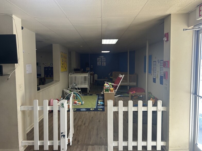 More Photos Of 1210 Saint Johns Ave, Palatka Office For Sale