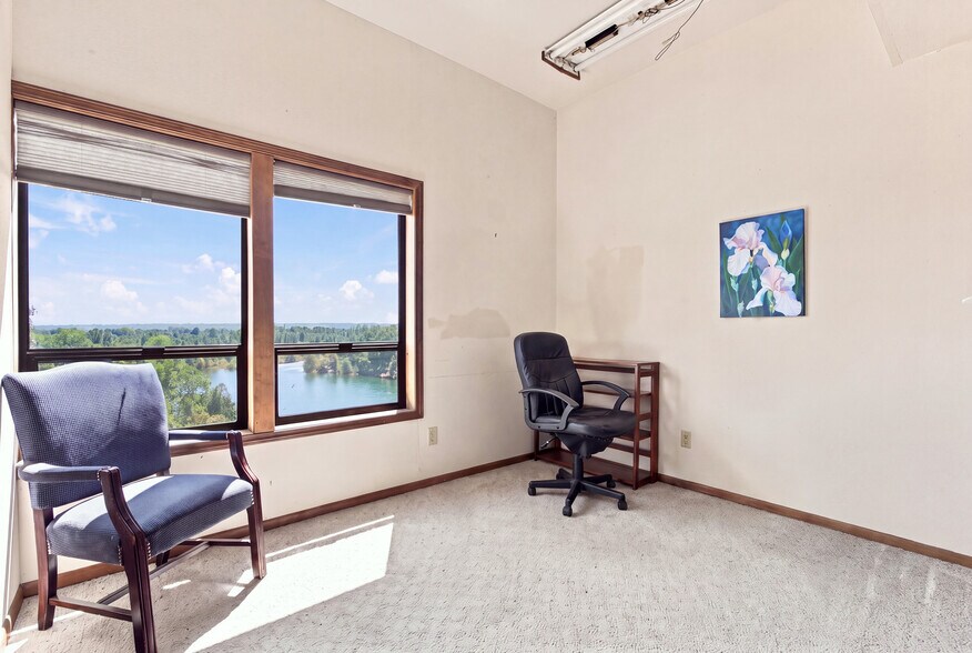 More Photos Of 5000 Bechelli Ln, Redding Office For Sale