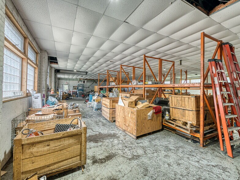 More Photos Of 111 Jones Ave, Monroe Warehouse For Lease