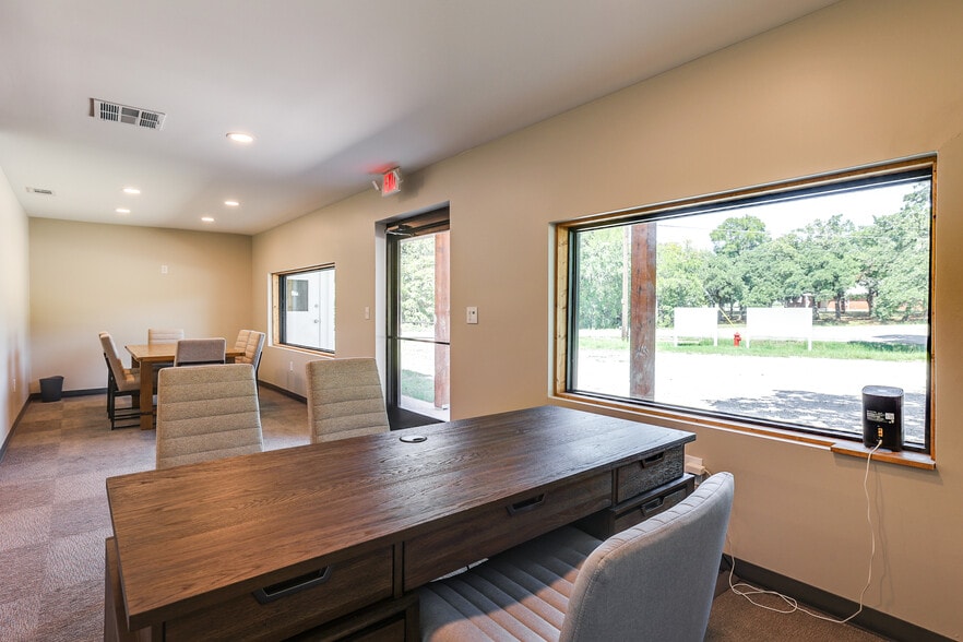 More Photos Of 6720 Dick Price Rd, Mansfield Office For Lease