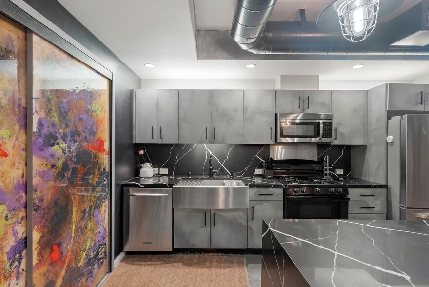 More Photos Of 302-390 11th Ave, San Diego Apartments For Sale