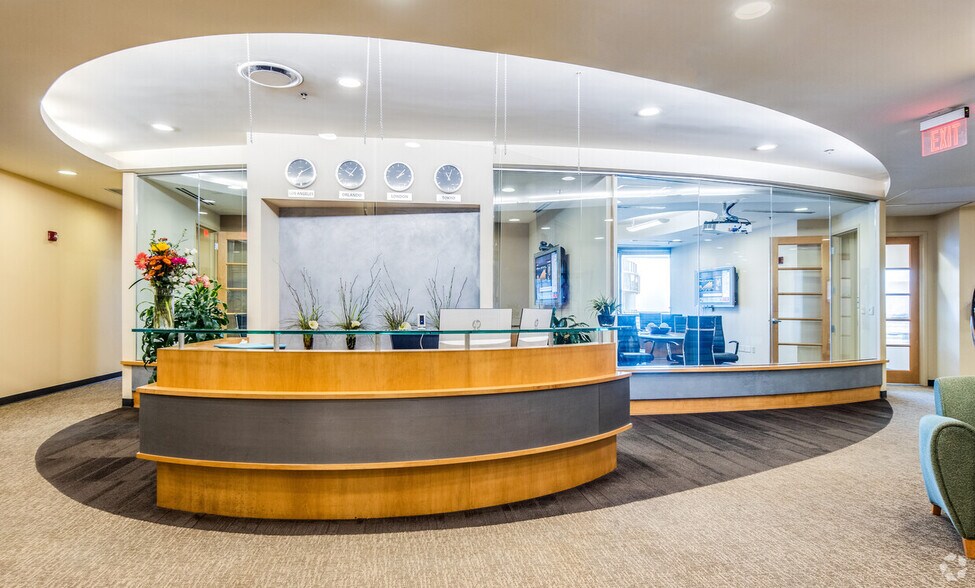 More Photos Of 121 S Orange Ave, Orlando Coworking Space