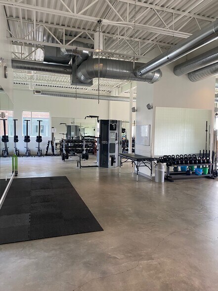 More Photos Of 1010 N 2nd Ave, Minneapolis Office For Sale