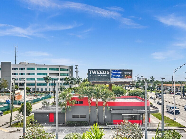 More Photos Of 2731 Broward Blvd, Fort Lauderdale Freestanding For Lease