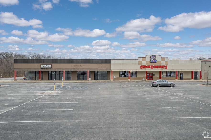 More Photos Of 5455 Airport Hwy, Toledo Storefront For Sale