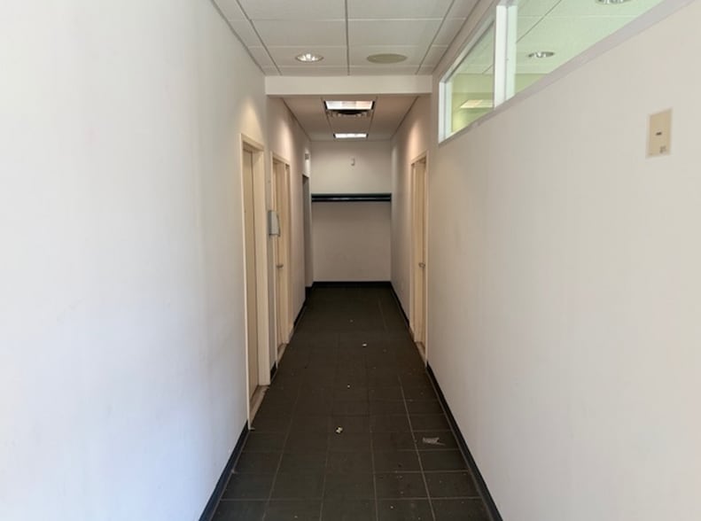 More Photos Of 5918-24 13th Ave, Brooklyn Office For Sale