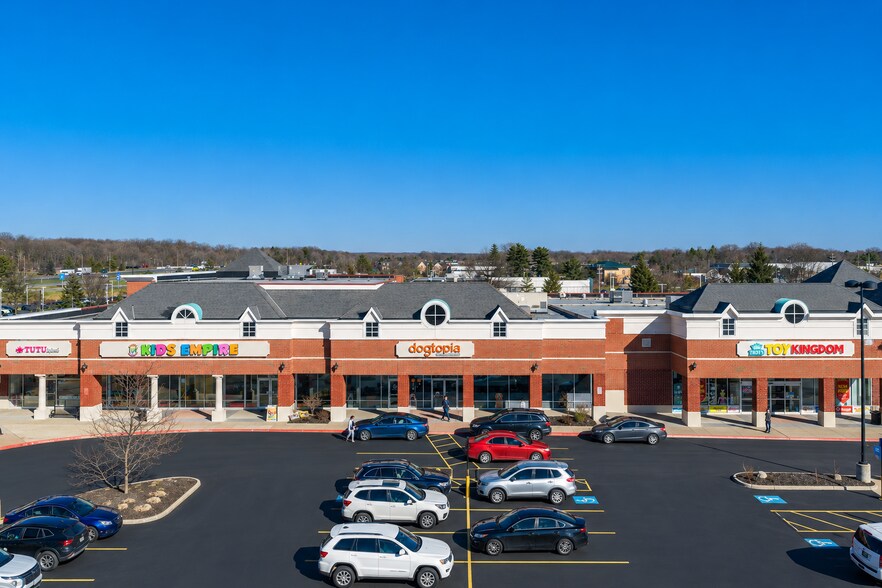 More Photos Of 6025 Kruse Dr, Solon Storefront For Sale