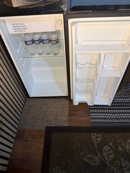 More Photos Of 2507 5th Street Rd, Huntington Specialty For Sale