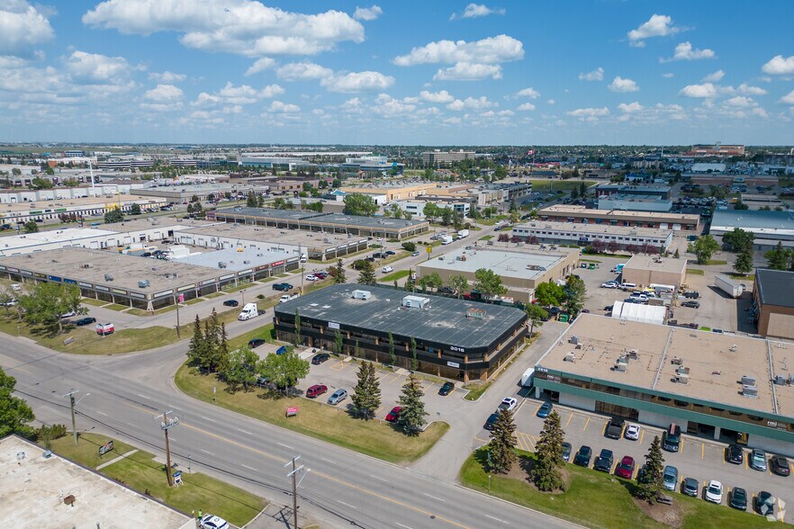 More Photos Of 3016 19th St NE, Calgary Office For Lease
