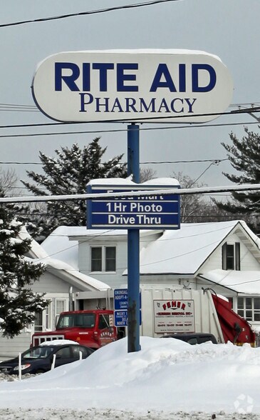 More Photos Of 2616 Brewerton Rd, Mattydale Drugstore For Lease