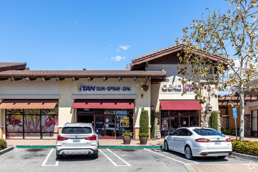 More Photos Of 23602-23624 El Toro Rd, Lake Forest General Retail For Lease