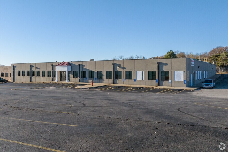 More Photos Of 6801B Longview Rd, Kansas City Warehouse For Lease