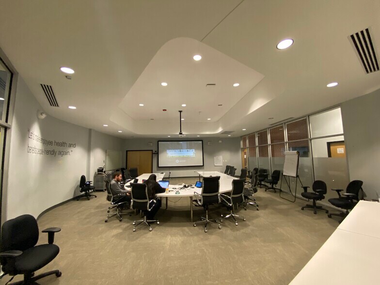 More Photos Of 2425 Crownpoint Executive Dr, Charlotte Office For Sale