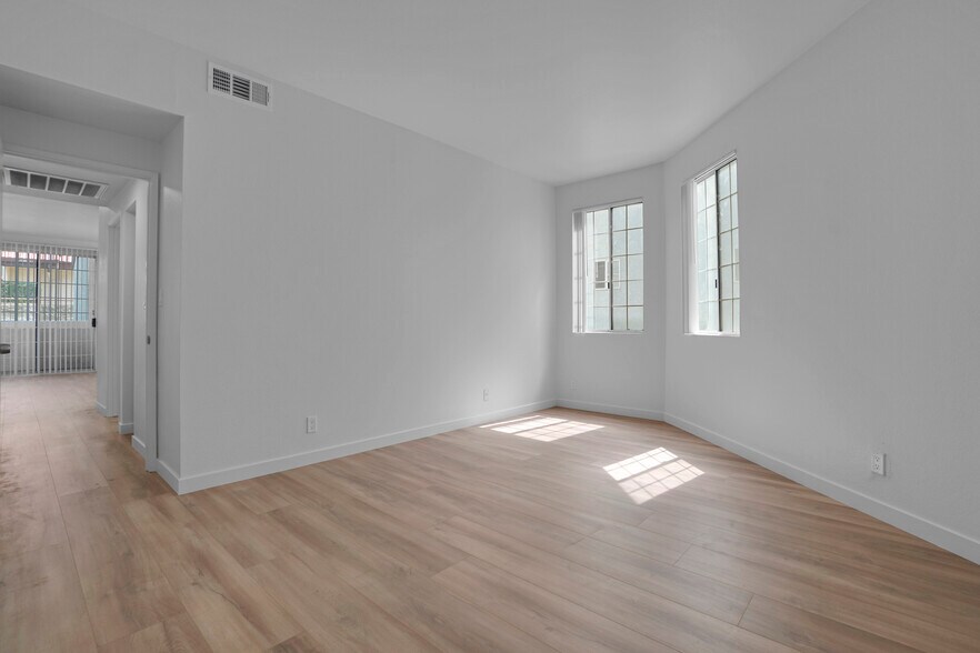 More Photos Of 519 South St, Glendale Apartments For Sale