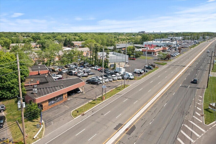 More Photos Of 4379 Route 130, Edgewater Park Auto Repair For Lease