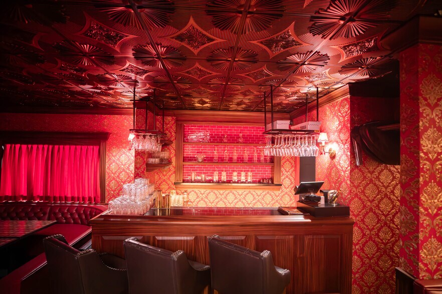 More Photos Of 829 Kapahulu Ave, Honolulu Restaurant For Sale