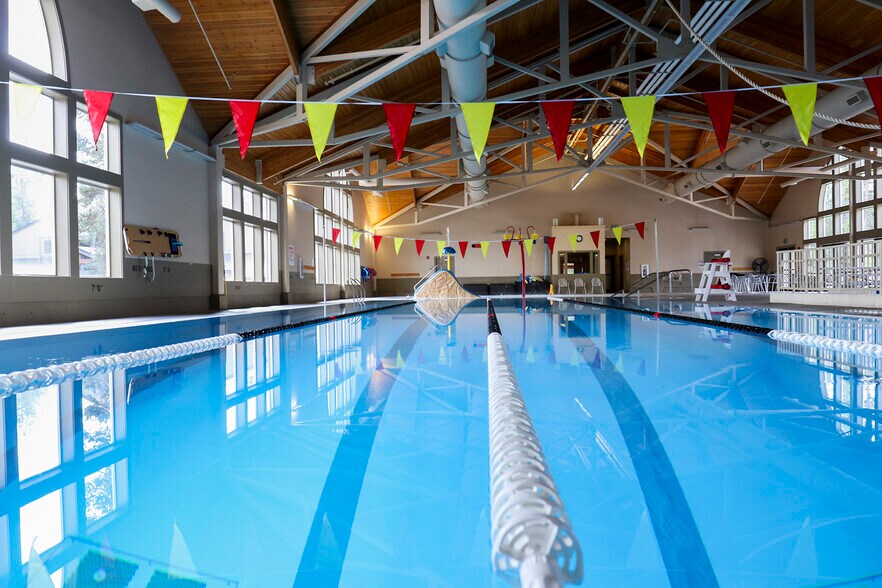 More Photos Of 18135 Cottonwood Rd, Sunriver General Retail For Sale