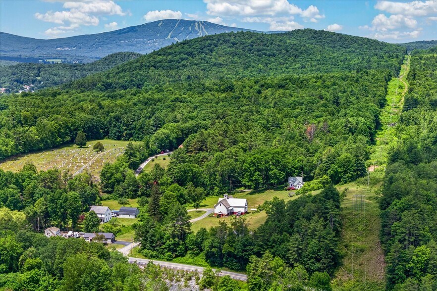 More Photos Of 66 Duttonsville School dr, Cavendish Schools For Sale