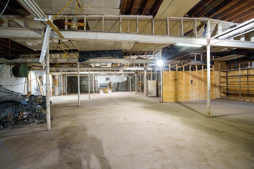 More Photos Of 1125 Mitchell Rd, Schenectady Warehouse For Sale