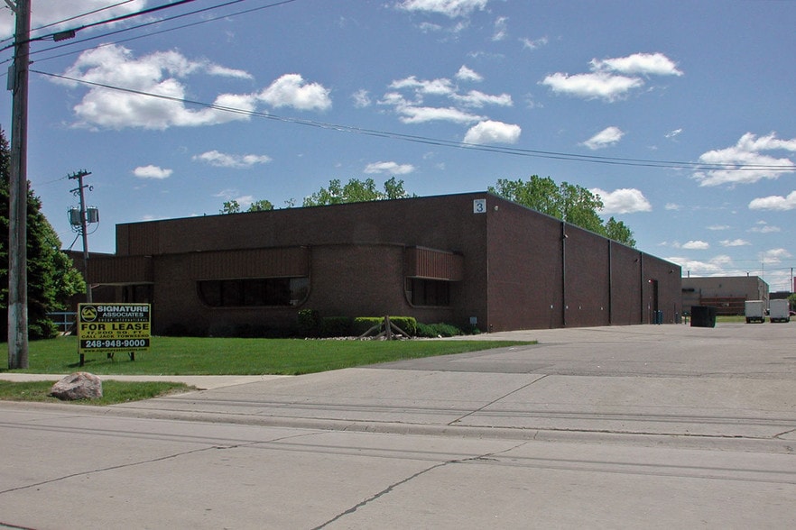 More Photos Of 35687 Industrial Rd, Livonia Warehouse For Lease
