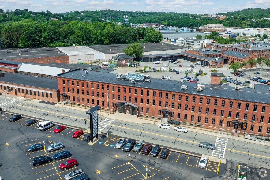 More Photos Of 108 Grove St, Worcester Office For Lease