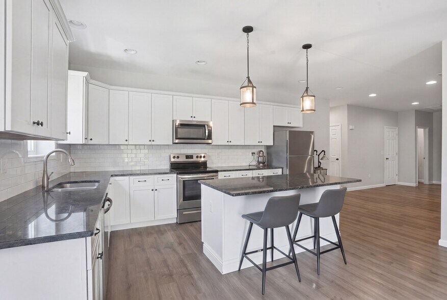 More Photos Of 51 Redder rd, Pine Bush Flex For Sale