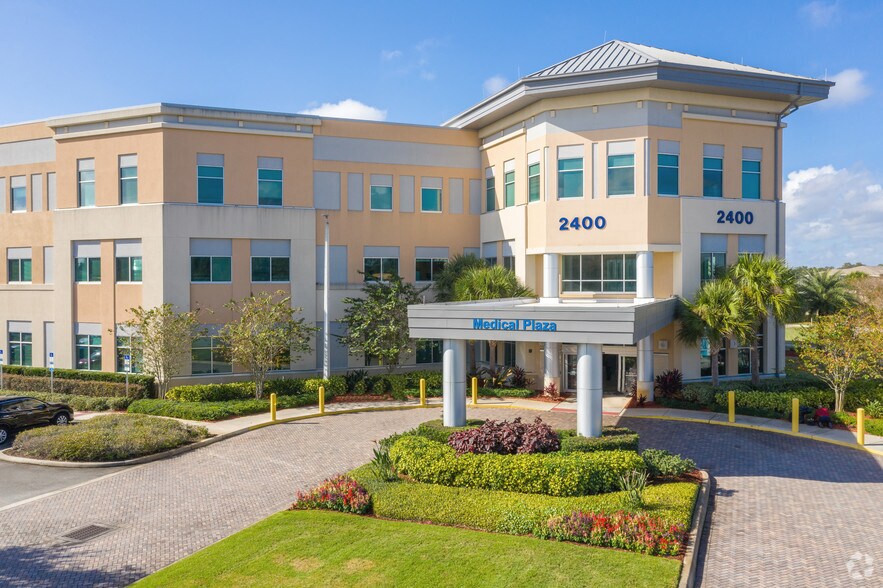 Primary Photo Of 2400 N Orange Blossom Trl, Kissimmee Medical For Lease