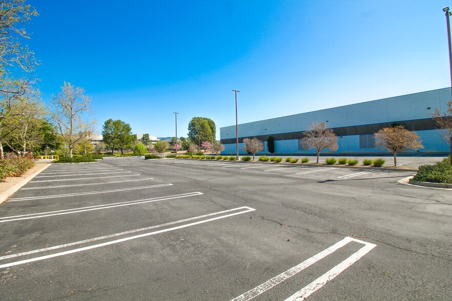 More Photos Of 3251 E Imperial Hwy, Brea Research And Development For Lease