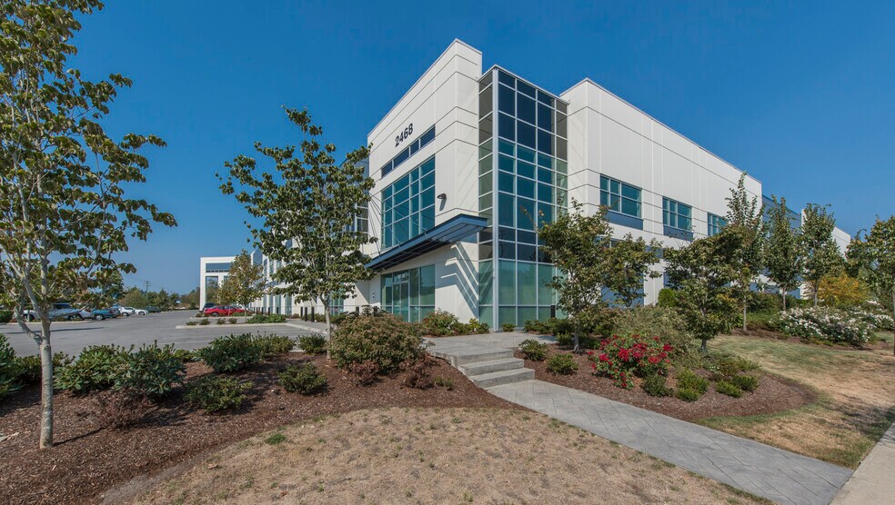 More Photos Of 2468 192nd St, Surrey Warehouse For Lease