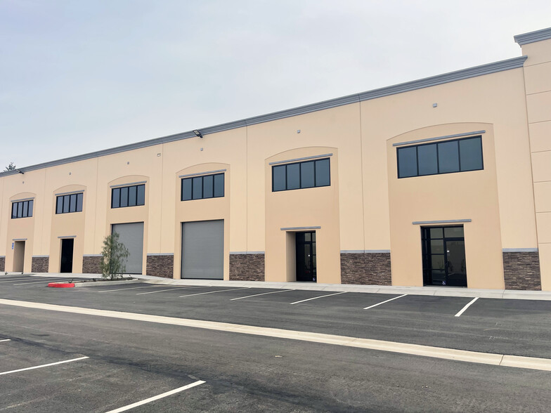 Primary Photo Of 1611 W San Bernardino Rd, West Covina Warehouse For Lease