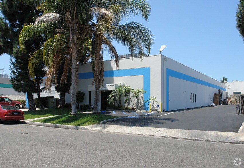 More Photos Of 15591 Container Ln, Huntington Beach Warehouse For Sale