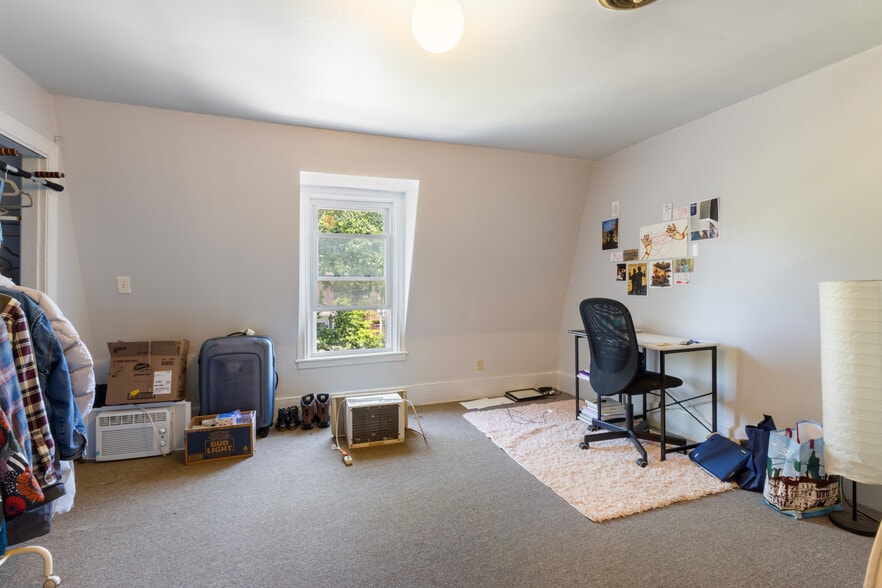 More Photos Of 176 Williams St, Providence Apartments For Sale